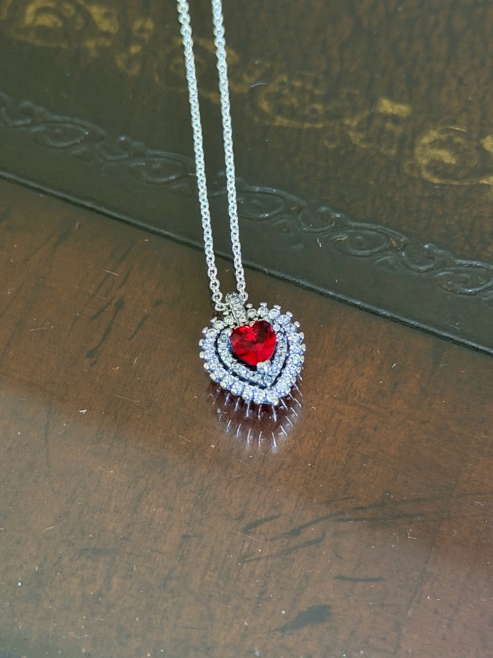Pandora Silver Heart Necklace with Red and Clear Stones new no box - Picture 3 of 3